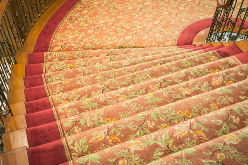 how much carpet for 12 to 15 step stairs
