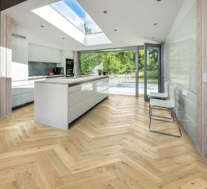Kährs Engineered Wood Herringbone Oak CC Dim White