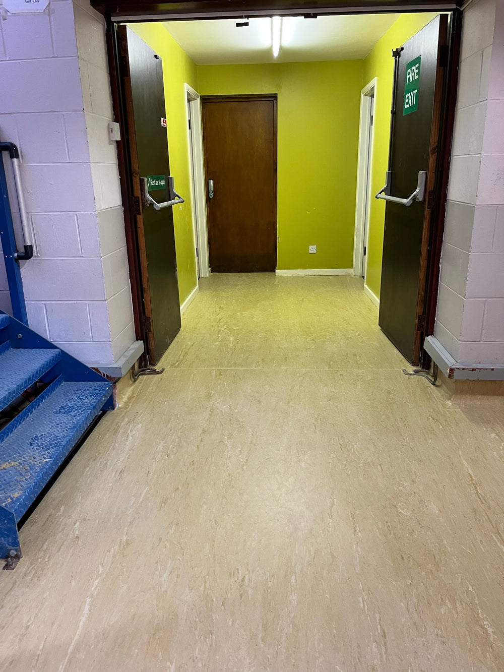 Healthcare flooring