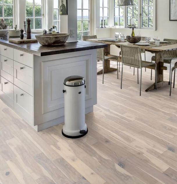 Kährs Engineered Wood Oak Moon