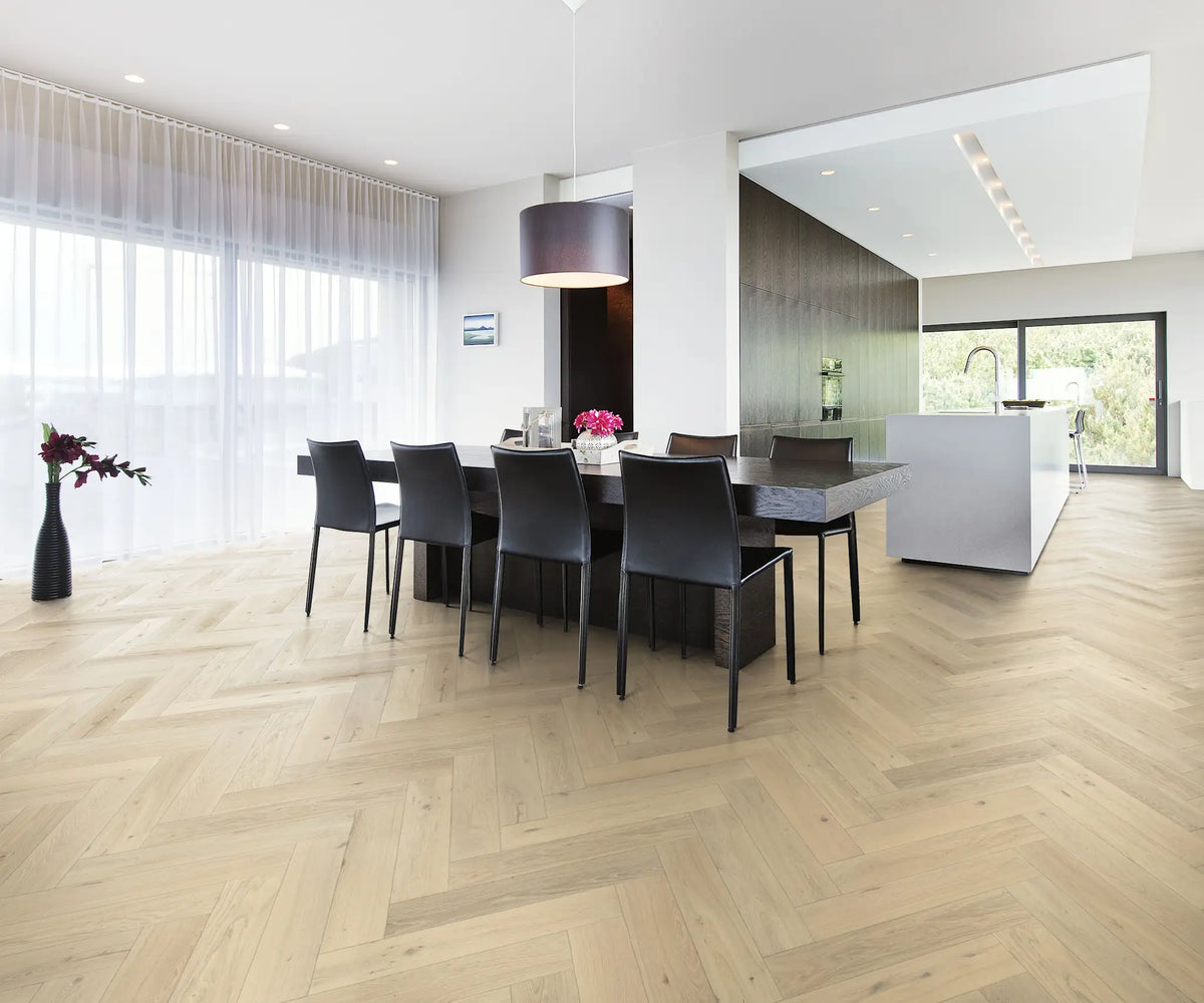 Kährs Engineered Wood Texture Oak Herringbone CD Créme White Left