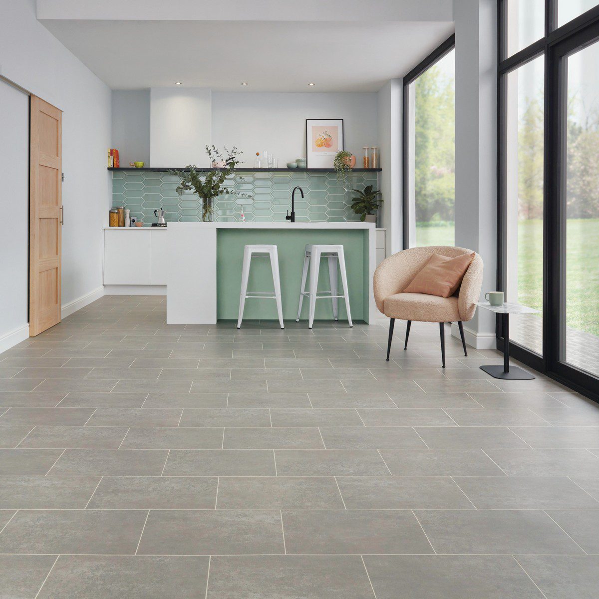 Karndean Knight Tile Smoked Concrete