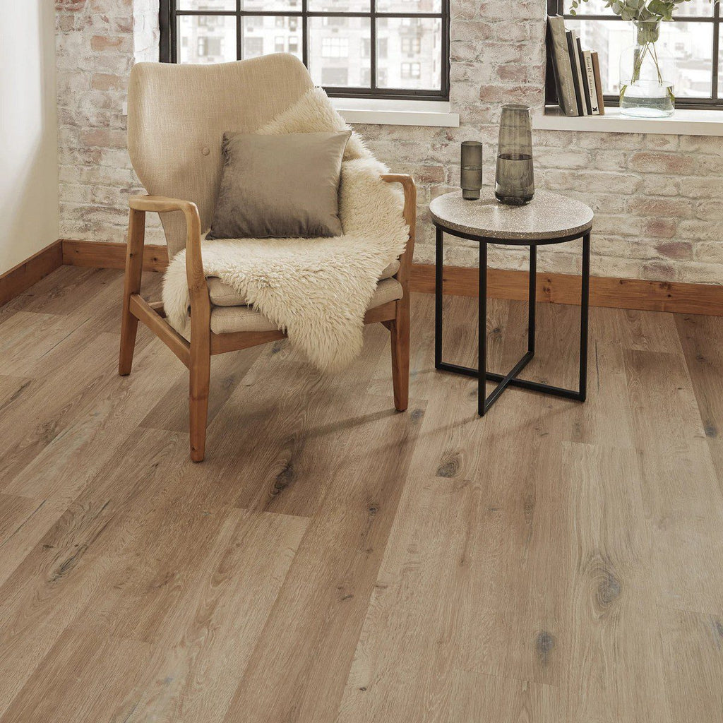 Karndean Knight Tile Washed Character Oak