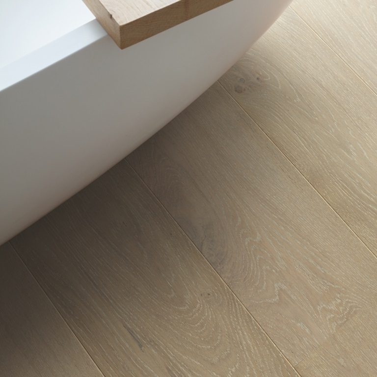 Quickstep Hardwood Cascada – Light Storm Oak Extra Matt