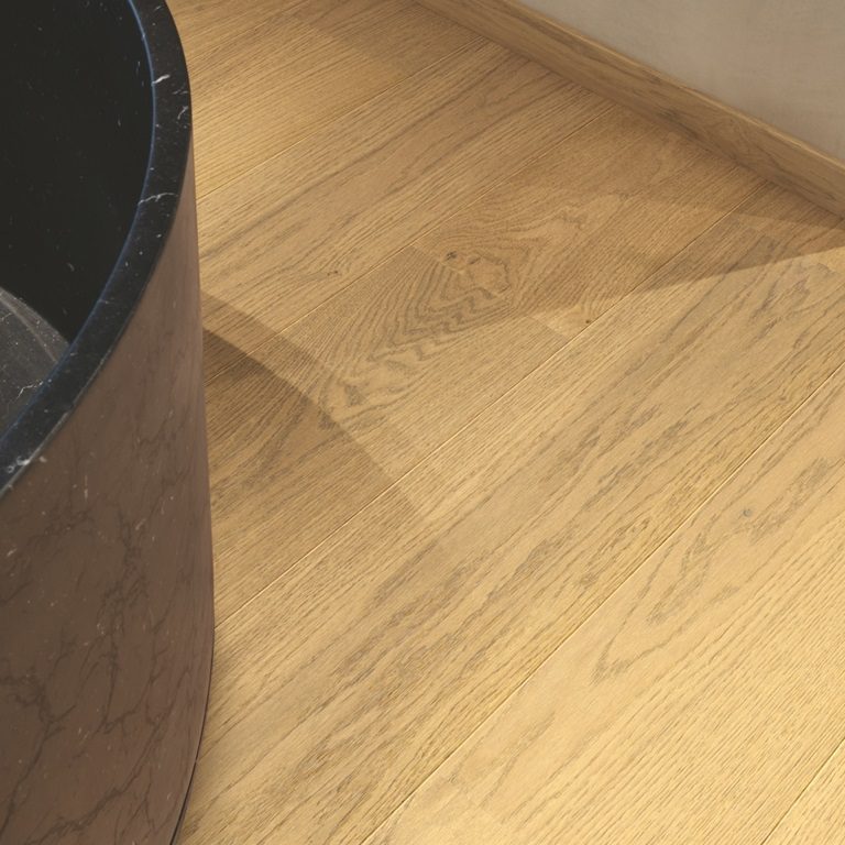 Quickstep Hardwood Cascada – Light Chestnut Oak Extra Matt