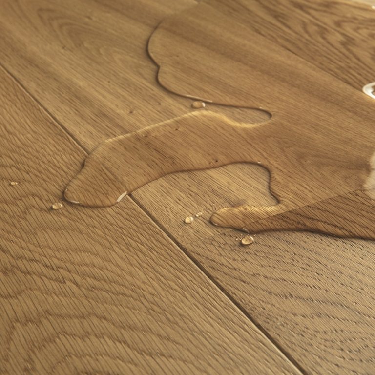 Quickstep Hardwood Cascada – Light Chestnut Oak Extra Matt