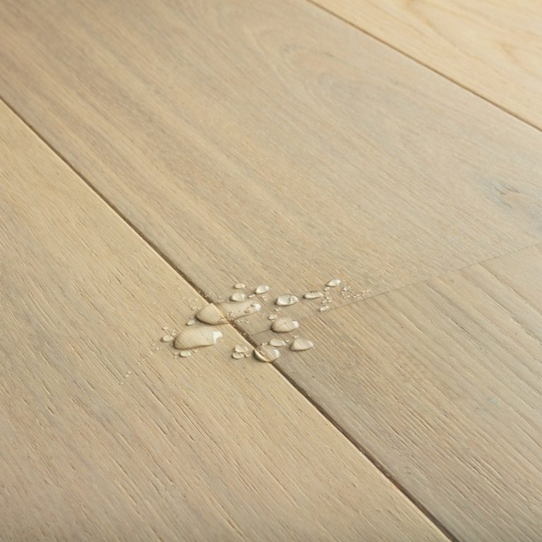 Quickstep Hardwood Cascada – Lily White Oak Extra Matt