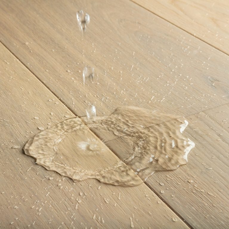 Quickstep Hardwood Cascada – Lily White Oak Extra Matt