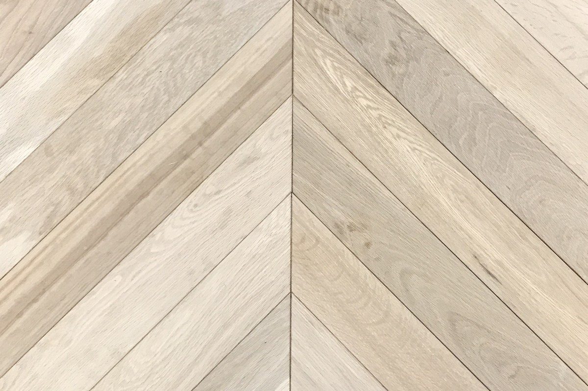 Lionvest Solid Oak Parquet - 171 - Unfinished ABC Chevron