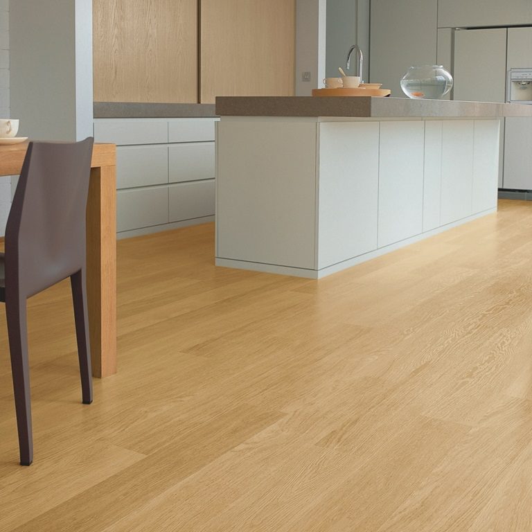 Quick-Step Eligna Natural Varnished Oak Laminate Flooring