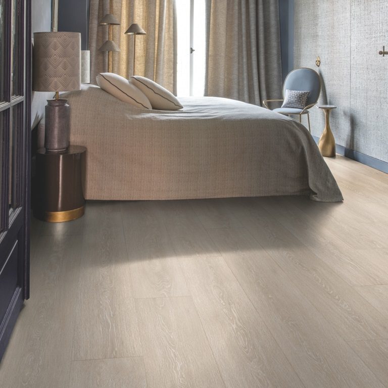Quick-Step Majestic Valley Oak Light Beige Laminate Flooring