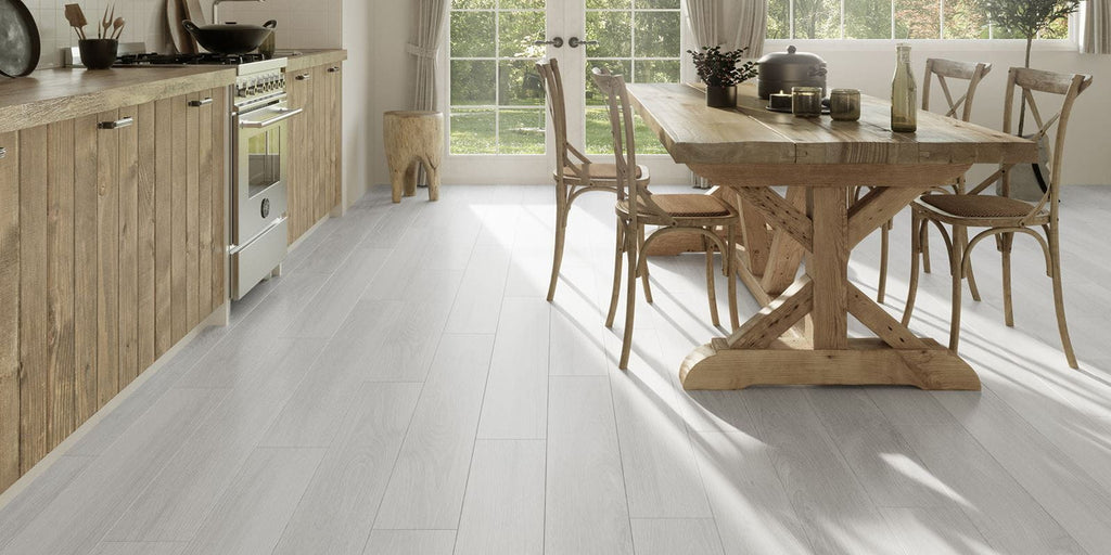 Invictus Maximus Click French Oak - Polar