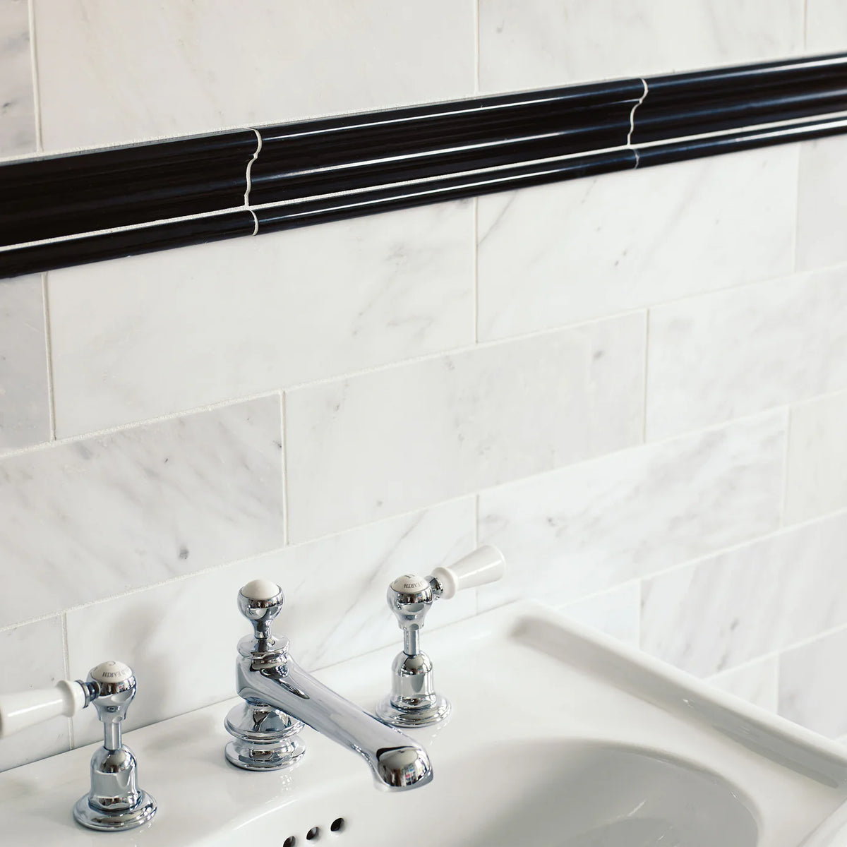 FIRED EARTH East Hampton Black Polished Pencil