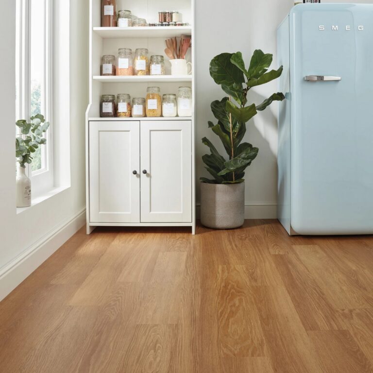 Karndean Knight Tile Rigid Core Honey Limed Oak