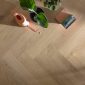 TEKA-Floorify-Herringbone-Unagi-RoomS2