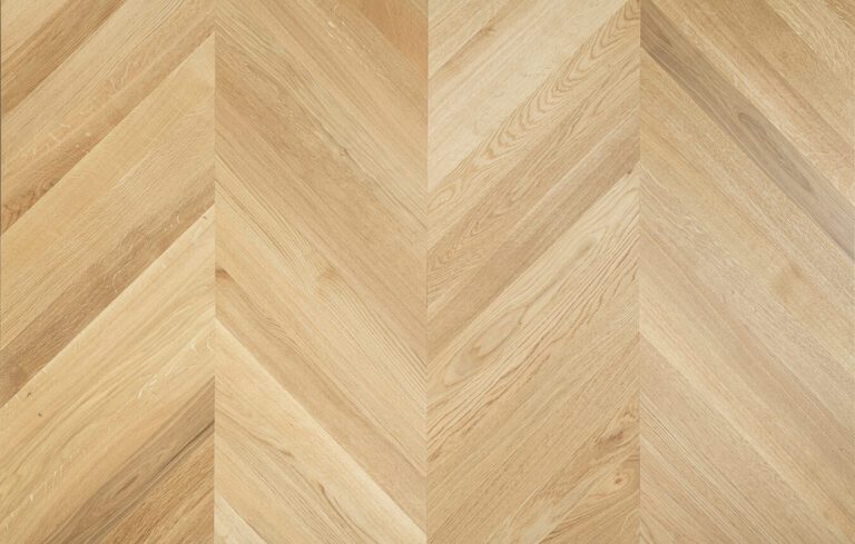 Ted Todd Residence Chesham – Chevron (520mm x 70mm)