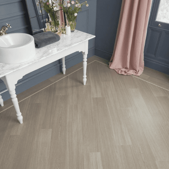 LVT Click Fitting Diagonal Lay