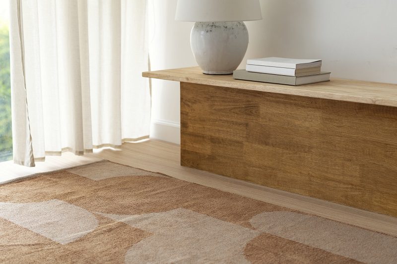 is laminate flooring cheaper than carpet