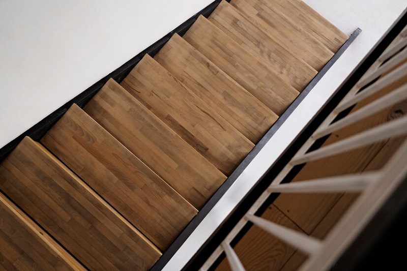 Comprehensive Guide on How to Laminate Stairs Professional