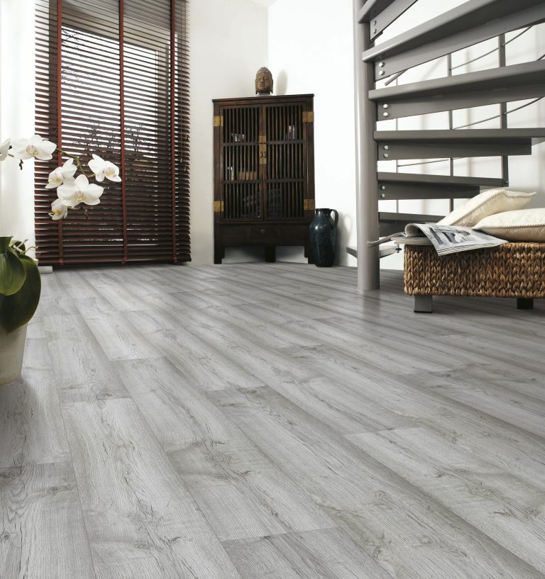 Montique 8mm Prestige Arctic Oak