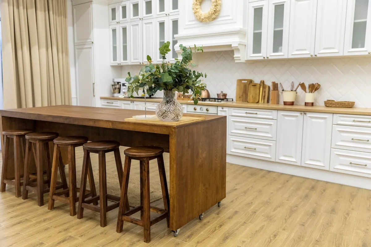 how to lay vinyl click flooring in bathroom