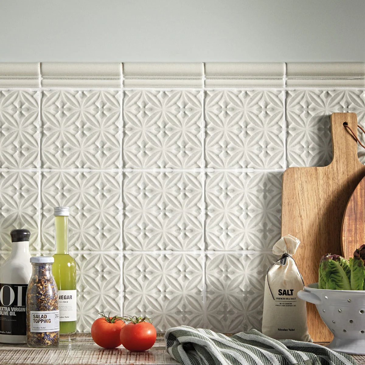 FIRED EARTH Alhambra White Decor 150mm x 150mm