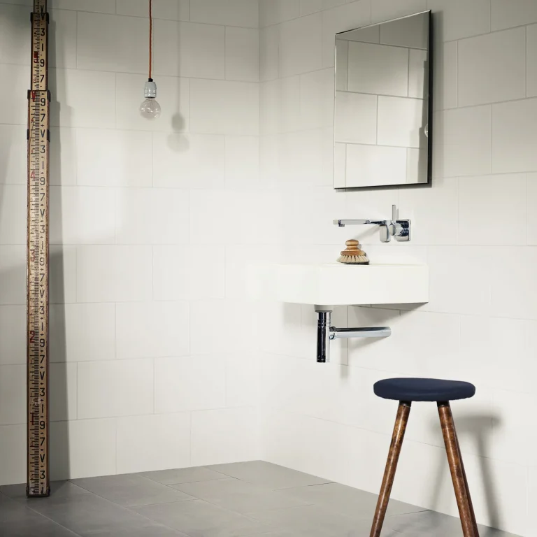 Fired Earth Bilbao Gloss White