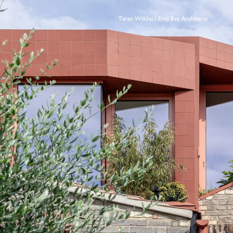 FIRED EARTH Quarry Red