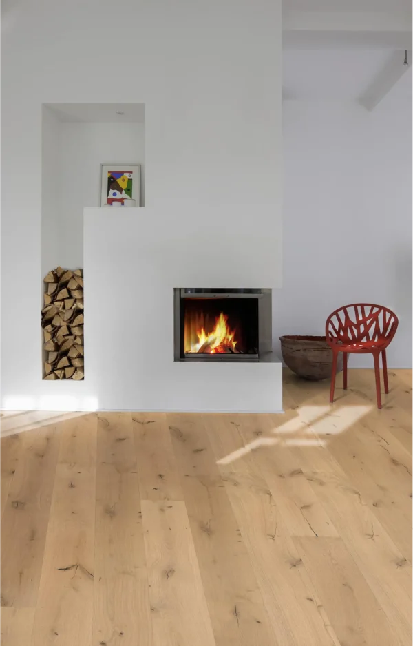 Kahrs-Engineered-Wood-Oak-Boreas-room1-1.webp