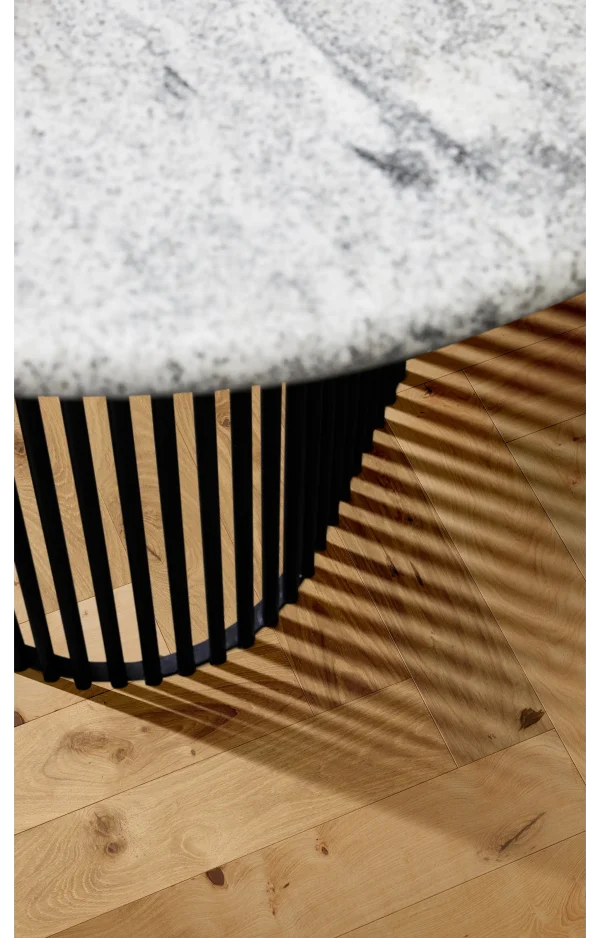 Kahrs-Engineered-Wood-Oak-Herringbone-CD-Matt-room1-1.webp