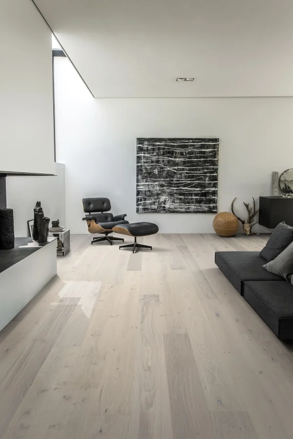 Kahrs-Engineered-Wood-Oak-Sky-1.webp Kahrs-Engineered-Wood-Oak-Sky-1.webp
