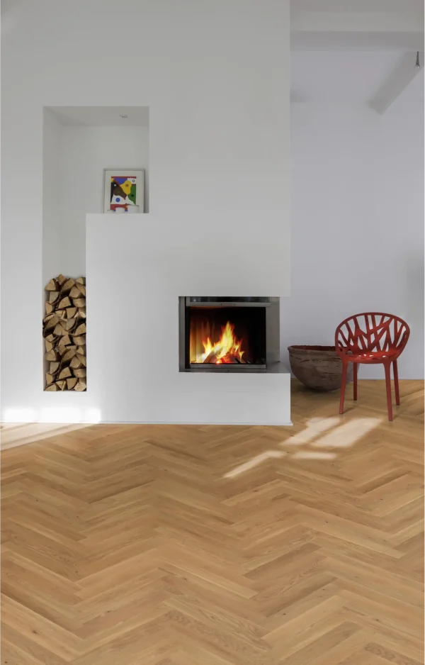 Kahrs-Engineered-Wood-Oak-Studio-CD-Oiled-room1-1.webp