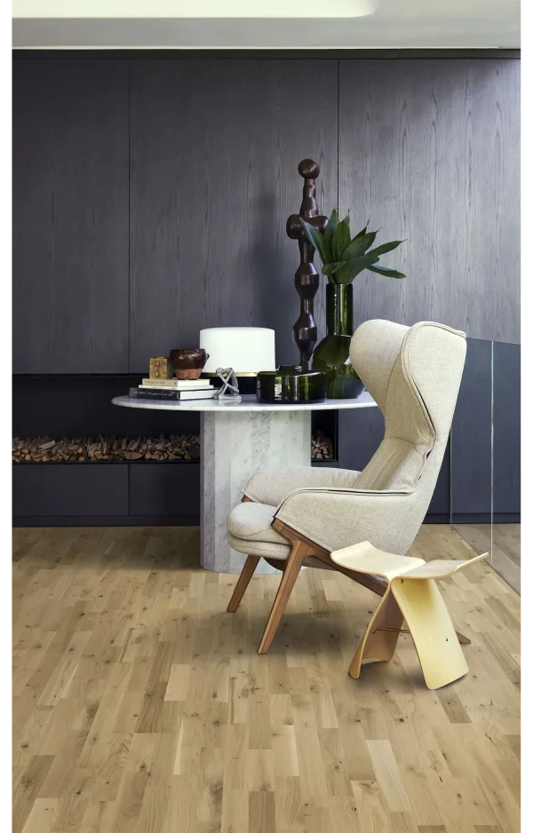 Kahrs-Engineered-Wood-Oak-Urban-Brown-Strip-room1-1.webp