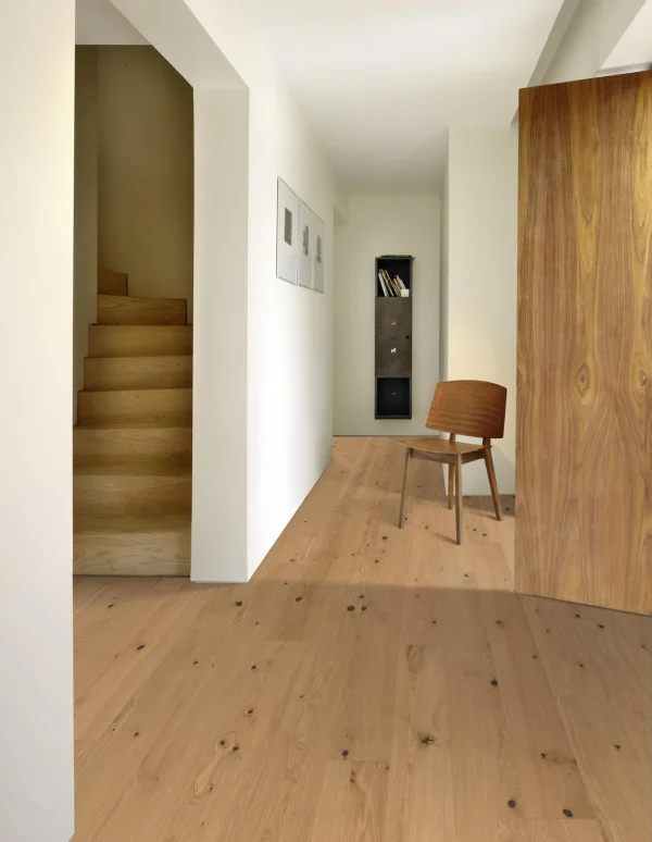 Kahrs-Engineered-Wood-Texture-Oak-Cardamom-Plank-room1-1.webp Kahrs-Engineered-Wood-Texture-Oak-Cardamom-Plank-room1-1.webp