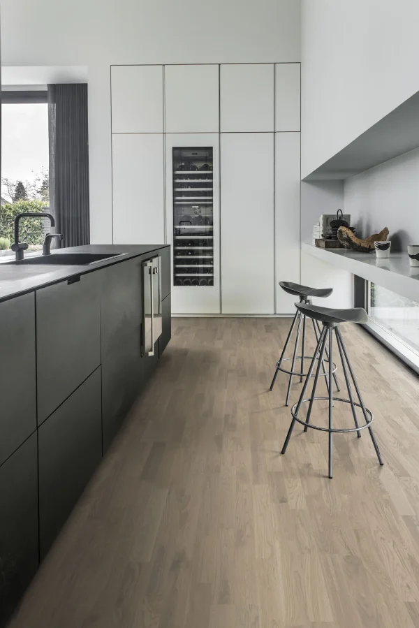 Kahrs-Engineered-Wood-Texture-Oak-Dim-1.webp Kahrs-Engineered-Wood-Texture-Oak-Dim-1.webp