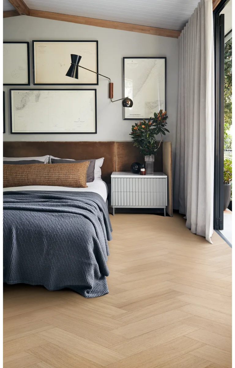 Kährs Engineered Wood Texture Oak Ginseng Herringbone Right