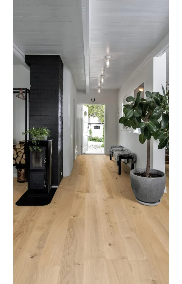Kahrs-Engineered-Wood-Texture-Oak-Pure-room1-1.webp Kahrs-Engineered-Wood-Texture-Oak-Pure-room1-1.webp