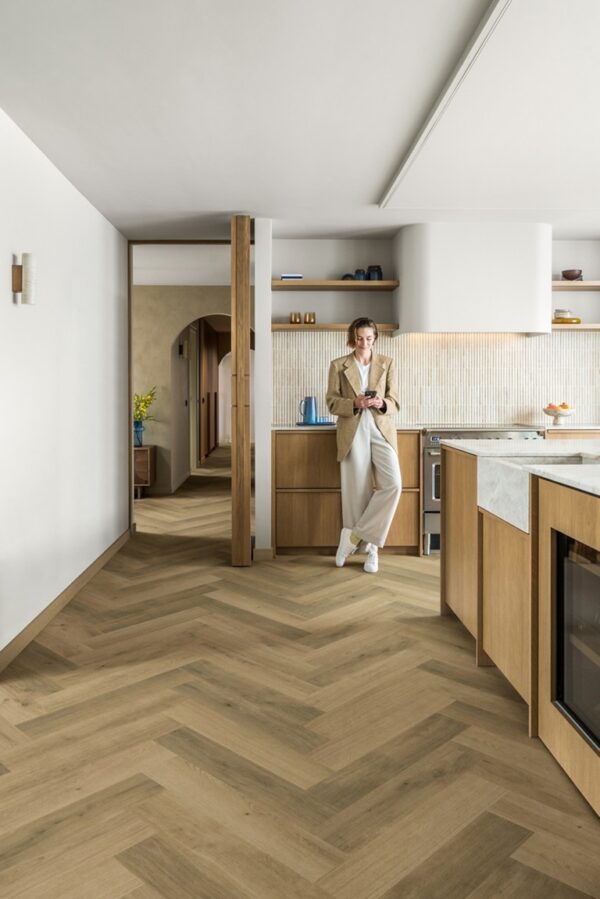 Quick-step Impressive Design Herringbone - Charred oak - room1
