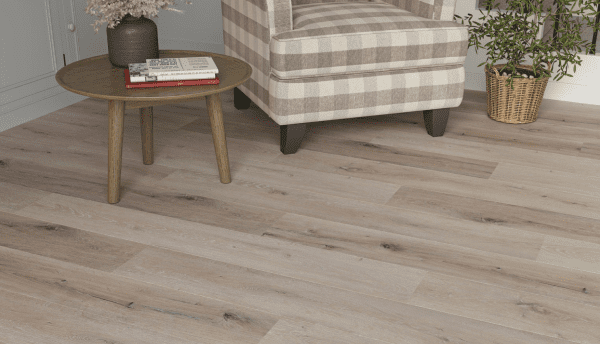Montique Click 5 Tankerton Oak Luxury Vinyl Tile 2 Montique Click 5 Tankerton Oak Luxury Vinyl Tile 2
