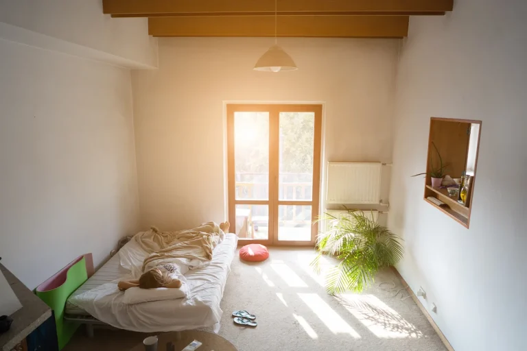 how to choose the perfect carpet colour for small rooms