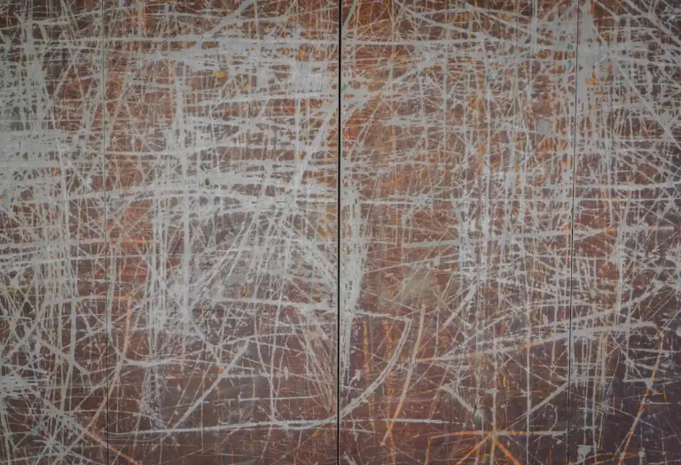 how to remove scratches from laminate flooring